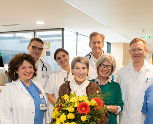 Dank Klinik Donaustadt: Patientin feiert ihren 100. Geburtstag