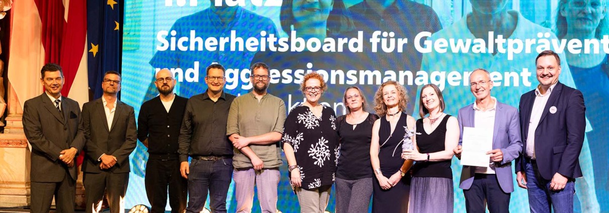 WIGEV Award Gewinner*innen des Projekts Sicherheitsboard der Generaldirektion des Wiener Gesundheitsverbundes