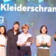 WIGEV Award Gewinner*innen des Projekts Unendlicher Kleiderschrank des Wiener Gesundheitsverbundes