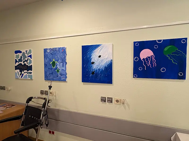 Bilder der Vernissage Art against Cancer in der Klinik Favoriten
