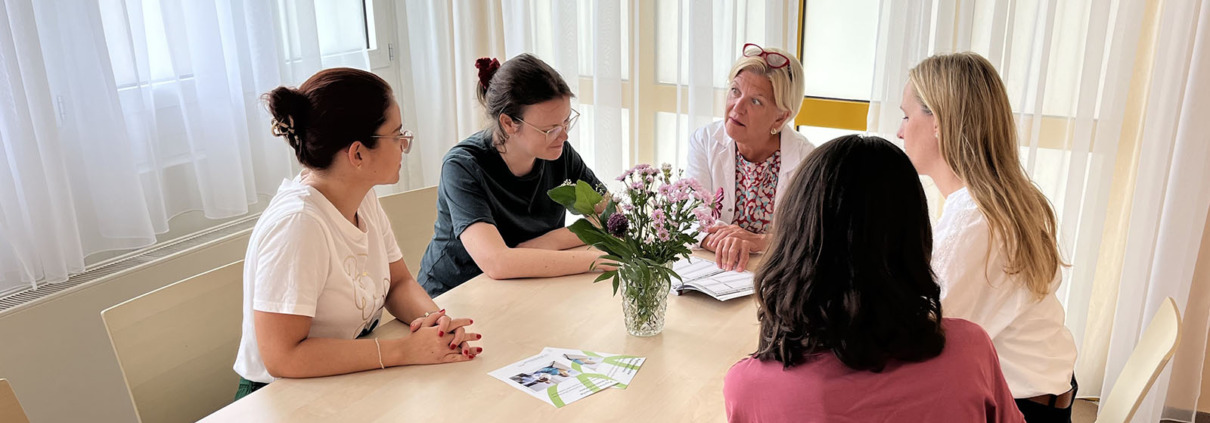 Mitarbeiterinnen der psychosomatischen Frauenambulanz der Klinik Donaustadt
